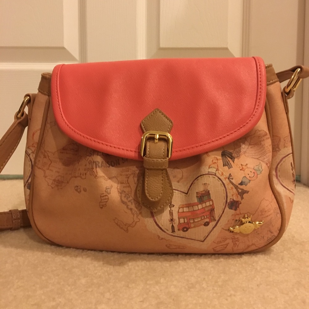 Sonovi Crossbody Bag